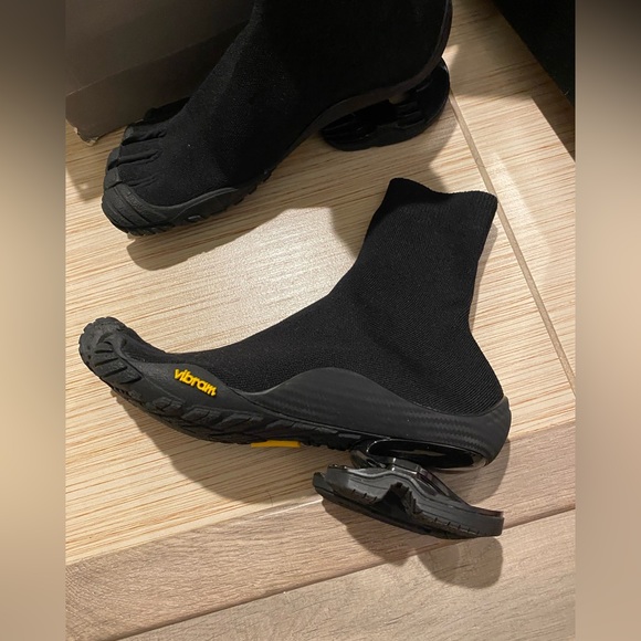 🆕 Rare Balenciaga Limited 2/1000 Vibram x Balenciaga Heels - Picture 2 of 8